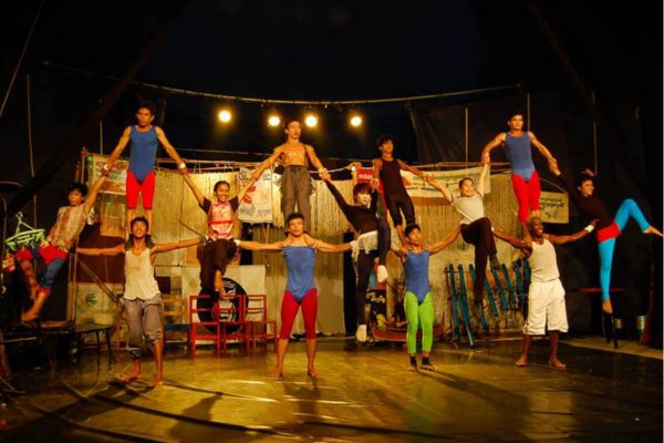 Phare Circus Show